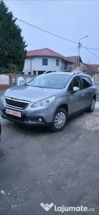Peugeot 2008, an 2013, motor 1.2 benzină 