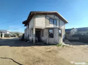 2 case centru Perișor, teren 2016 mp, 27 m deschidere 