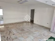 Spațiu comercial de închiriat – 40 mp, parter, zona Han 