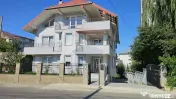 Casă / Vilă de lux cu 8 camere de vânzare in Obcini, S...