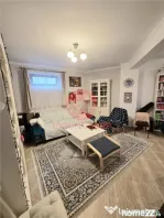 Apartament Spatios, 3 Camere, Decomandat, Demisol, Zona Prim