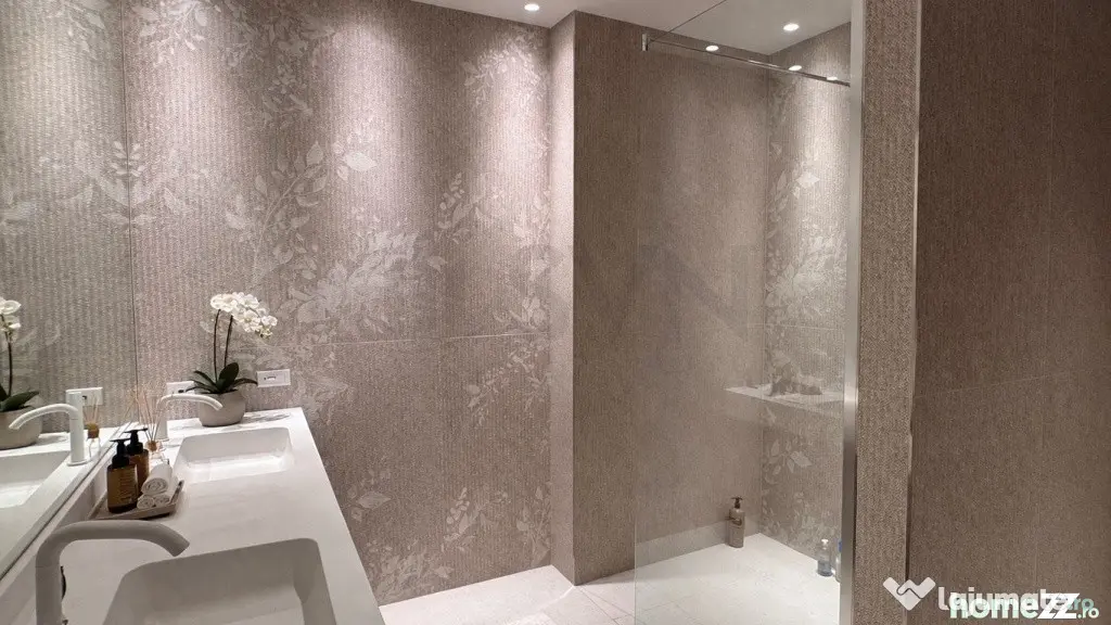 Penthouse 5 camere One Timpuri Noi