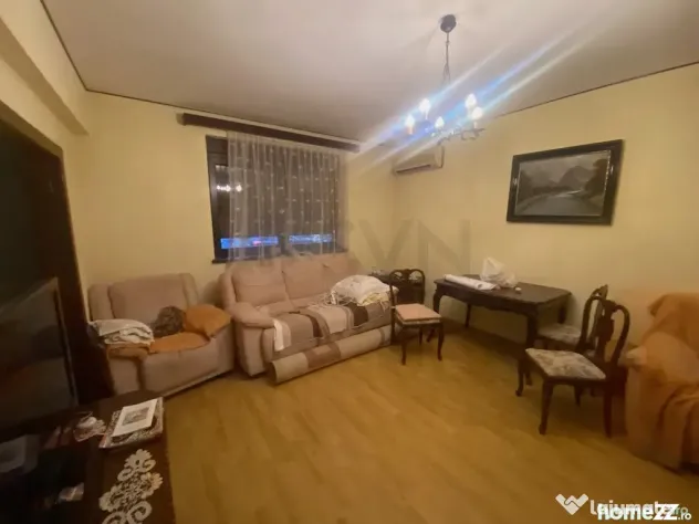 Casa cu teren 363 mp Agronomie - Domenii