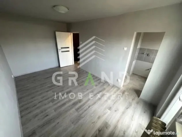 OPORTUNITATE!Garsonieră | 27,5 mp | Balcon închis | Mără