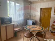 Casă / Vilă cu 5 camere de vânzare în zona Central