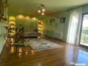Casă / Vilă cu 5 camere de vânzare în zona Central