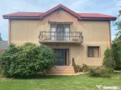 Casă / Vilă cu 5 camere de vânzare în zona Central