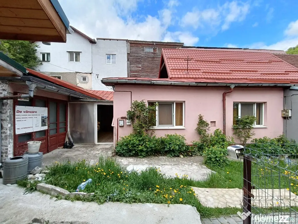 Sinaia Casa 3 camere garaj dependinte