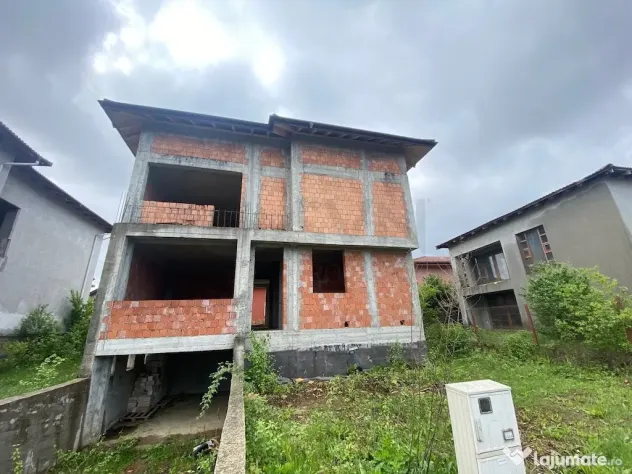 Vila in cartierul Henri Coanda