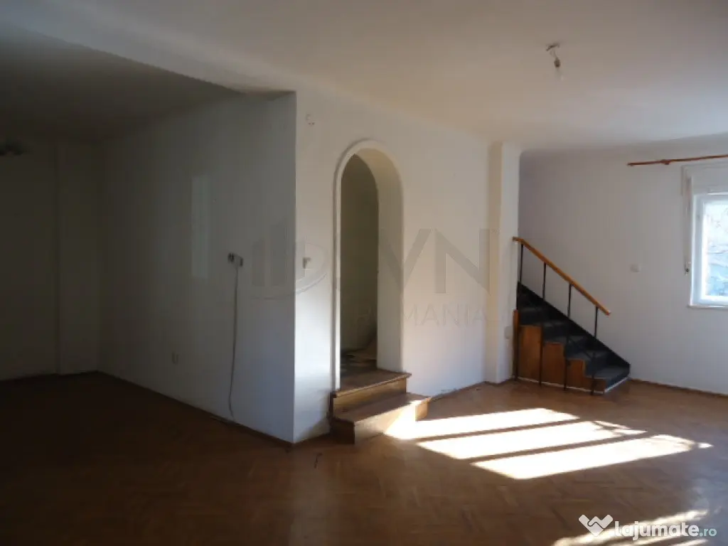 Casa de Inchiriat Domenii