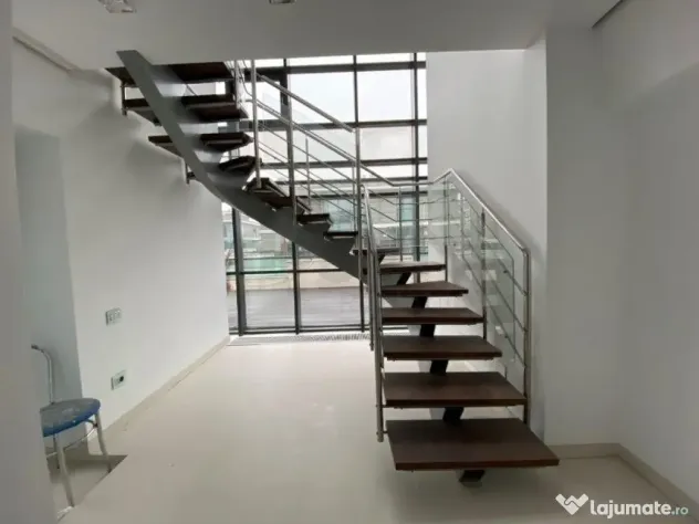 Penthouse 5 camere complex Emerald 300 mp