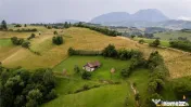 FILM! Cu view panoramic la 360 grade, teren 10.335 mp, Poian 