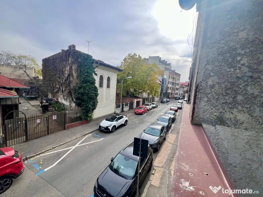 Apartament 3 camere strada Toamnei