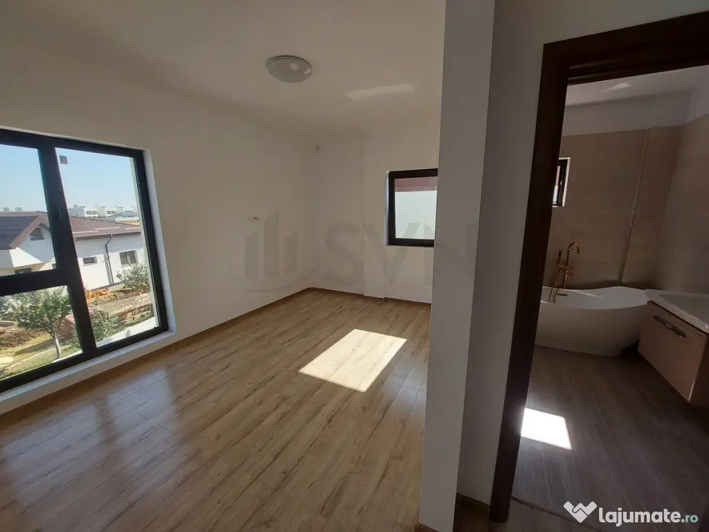 Vila 5 camere in Tunari tip Duplex