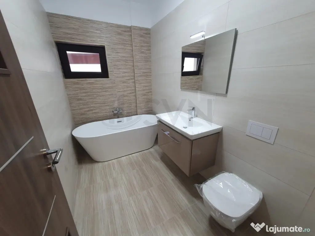 Vila 5 camere in Tunari tip Duplex