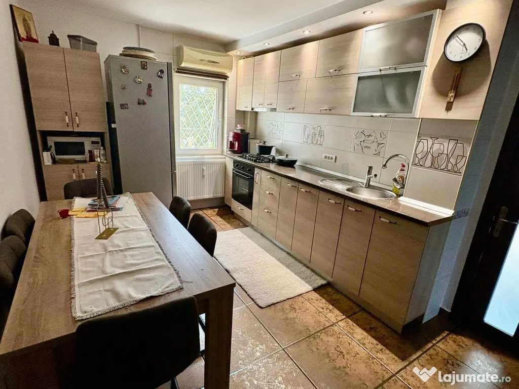 Apartament 3 camere I Aviatiei I 1986 I Bloc Boutique