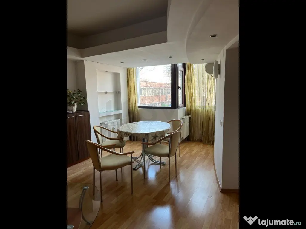 Victoriei Titulescu 4 camere decomandat