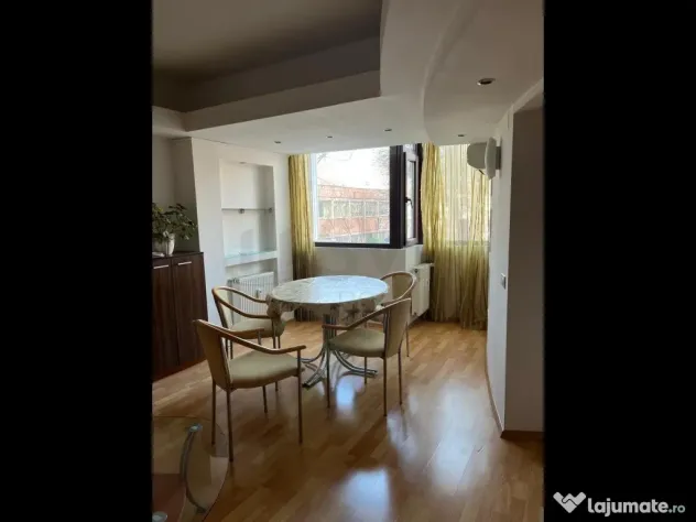 Victoriei Titulescu 4 camere decomandat
