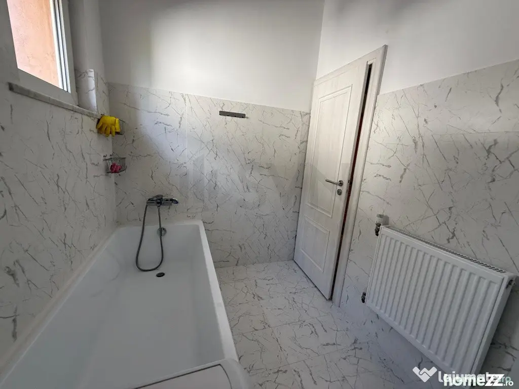 Apartament 3 camere Casin Domenii