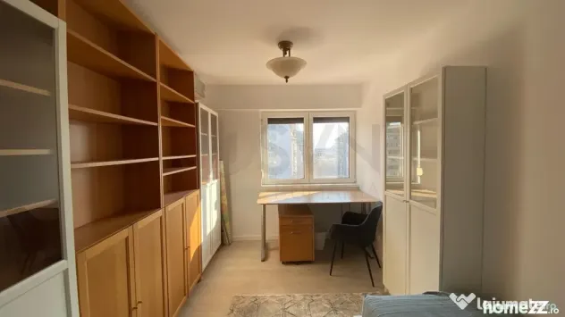 Apartament 4 camere de Inchiriat Parcare Alba Iulia - Bucuresti (Bucuresti-Ilfov)