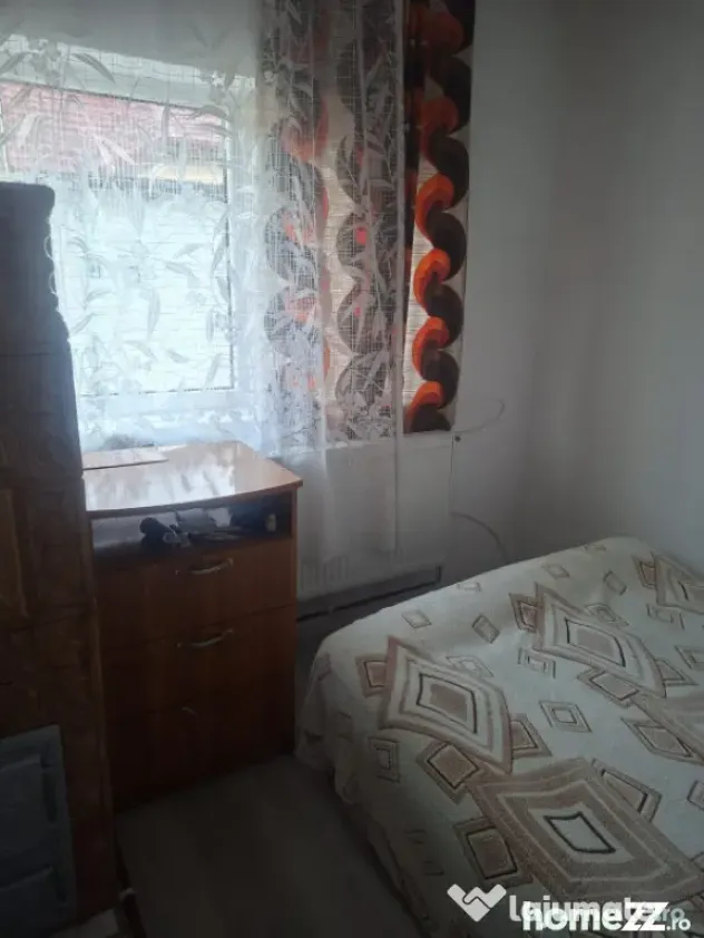 Casa de vanzare, 98 mp, teren 471 mp, ideal pentru locuit/in