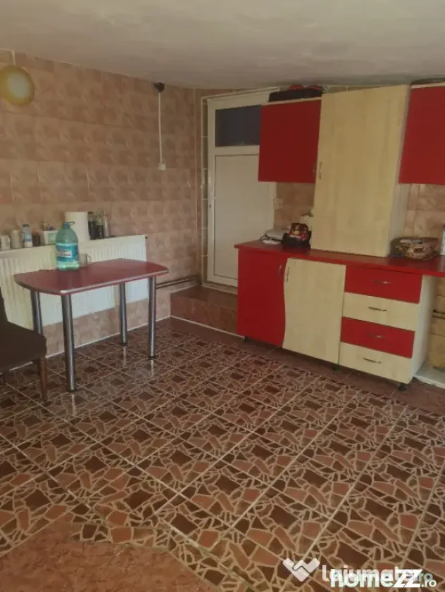 Casa de vanzare, 98 mp, teren 471 mp, ideal pentru locuit/in
