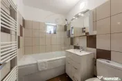 Apartament 2 camere central Pitesti | nota 9,6 pe Booking, p 