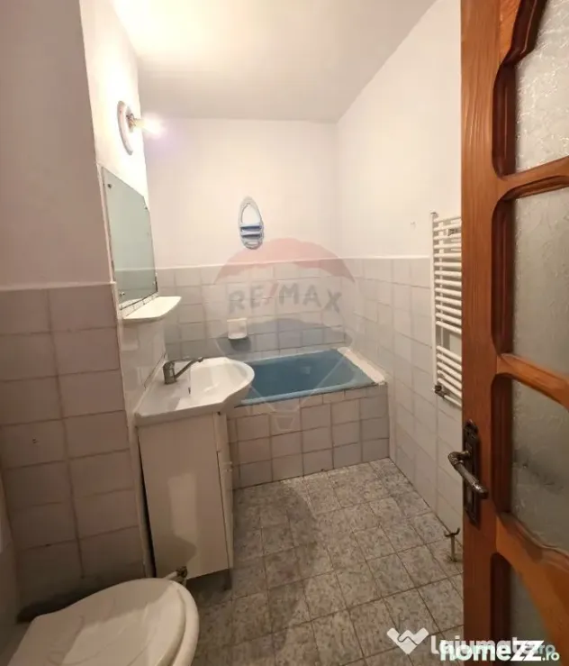 Apartament 3 camere, et.4/4 bd.1 Dec. 1918, Rm Sarat