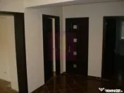Apartament 3 camere pe bd Decebal 