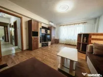 //2 CAMERE// ULTRACENTRAL//