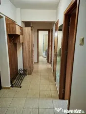 //2 CAMERE// ULTRACENTRAL// 