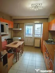 //2 CAMERE// ULTRACENTRAL// 