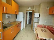//2 CAMERE// ULTRACENTRAL// 