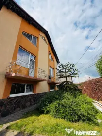 Casa individuala - 9 camere, 369 mp, 868 mp teren, zona Micr