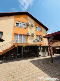 Casa individuala - 9 camere, 369 mp, 868 mp teren, zona Micr