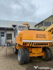 De vânzare excavator Liebherr 902 
