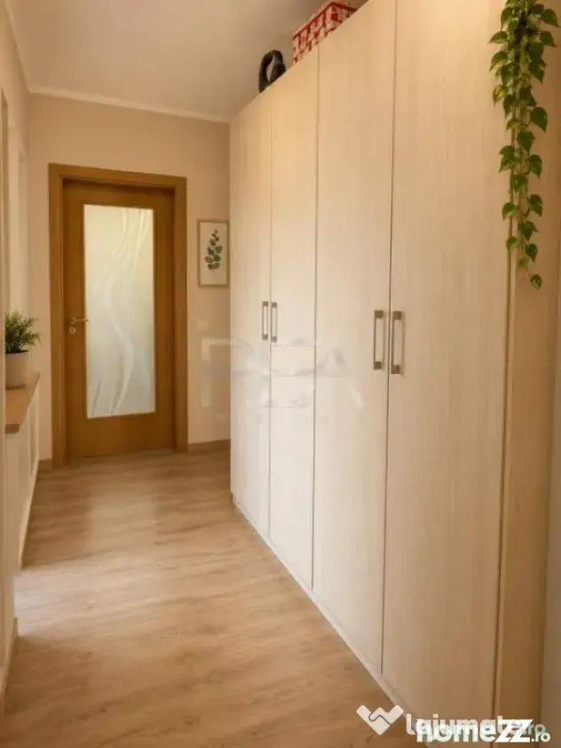 4 camere Vitan decomandat,centrală,inst. schimb.,parcare,an