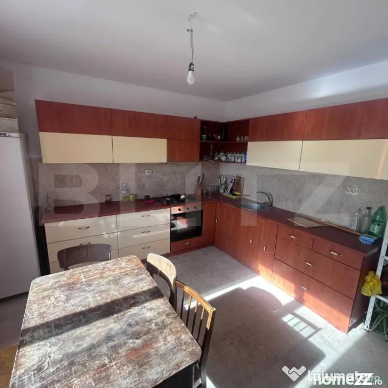 Casă individuală cu teren de 1.000 mp, 167 mp utili, ideal