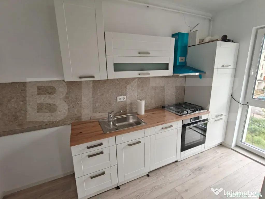 Apartament la cheie, ultrafinisat nou, lift, parcare, zona E