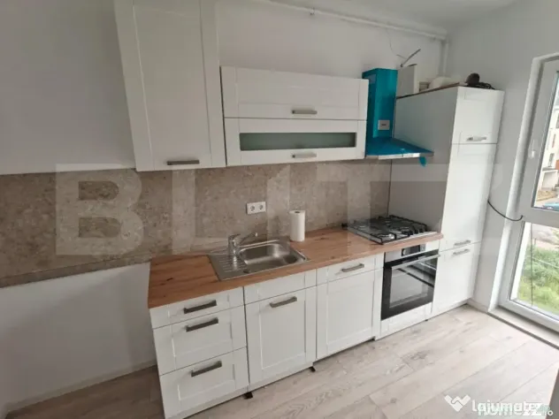 Apartament la cheie, ultrafinisat nou, lift, parcare, zona E