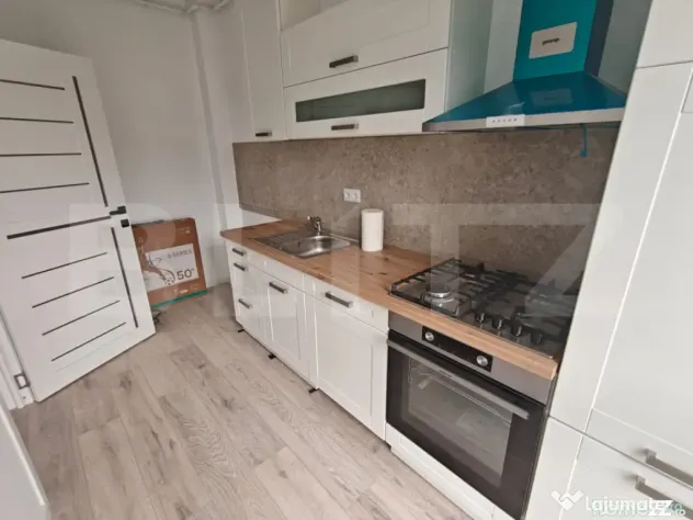Apartament la cheie, ultrafinisat nou, lift, parcare, zona E