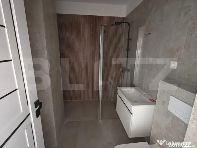 Apartament la cheie, ultrafinisat nou, lift, parcare, zona E