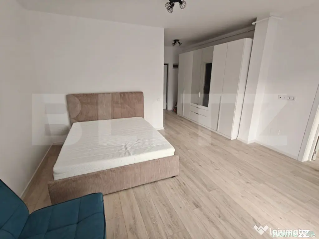 Apartament la cheie, ultrafinisat nou, lift, parcare, zona E
