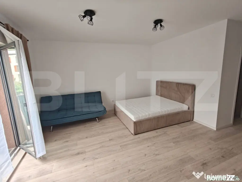 Apartament la cheie, ultrafinisat nou, lift, parcare, zona E