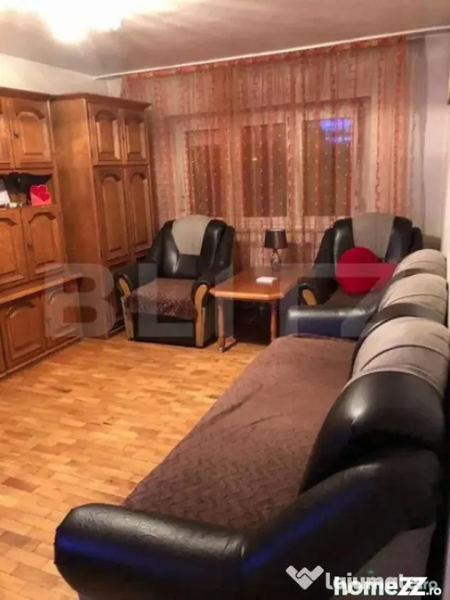 Apartament 3 camere, 64 mp, zona Rogerius