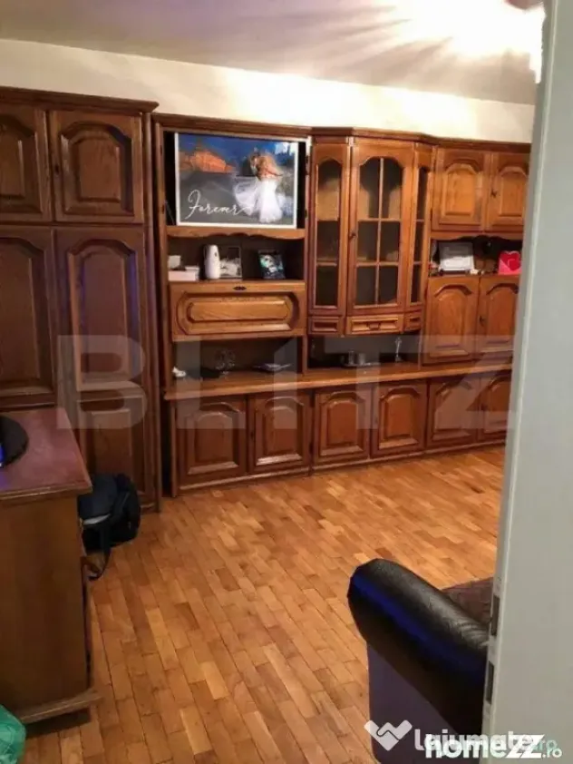 Apartament 3 camere, 64 mp, zona Rogerius