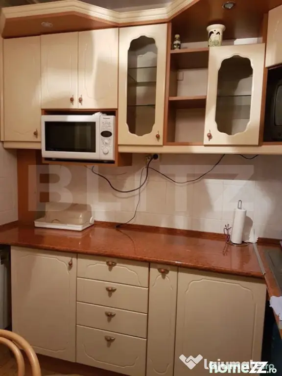 Apartament 3 camere, 64 mp, zona Rogerius