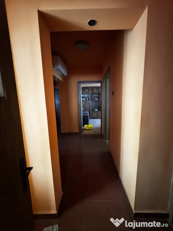 Apartament 3 camere sector 4 Giurgiului