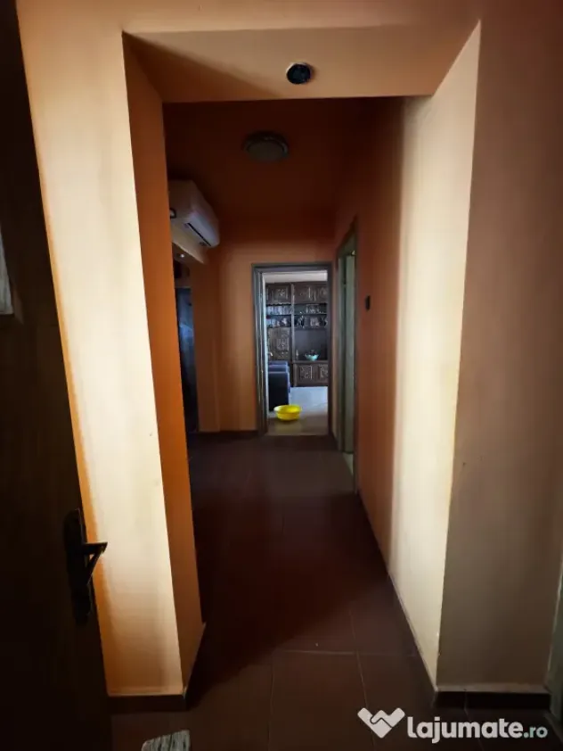 Apartament 3 camere sector 4 Giurgiului