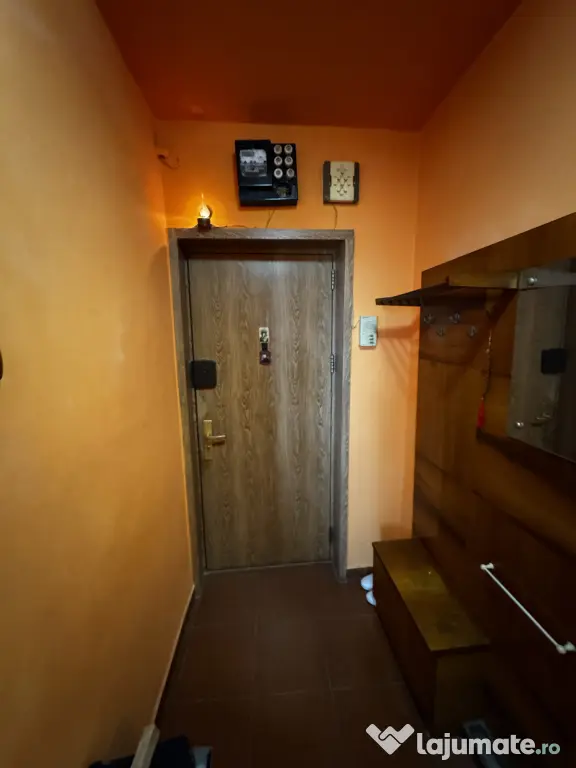 Apartament 3 camere sector 4 Giurgiului
